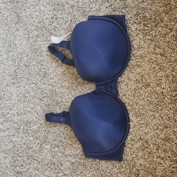 Vanity Fair Beautiful Benefits Underwire Bra - Picture 1 of 5